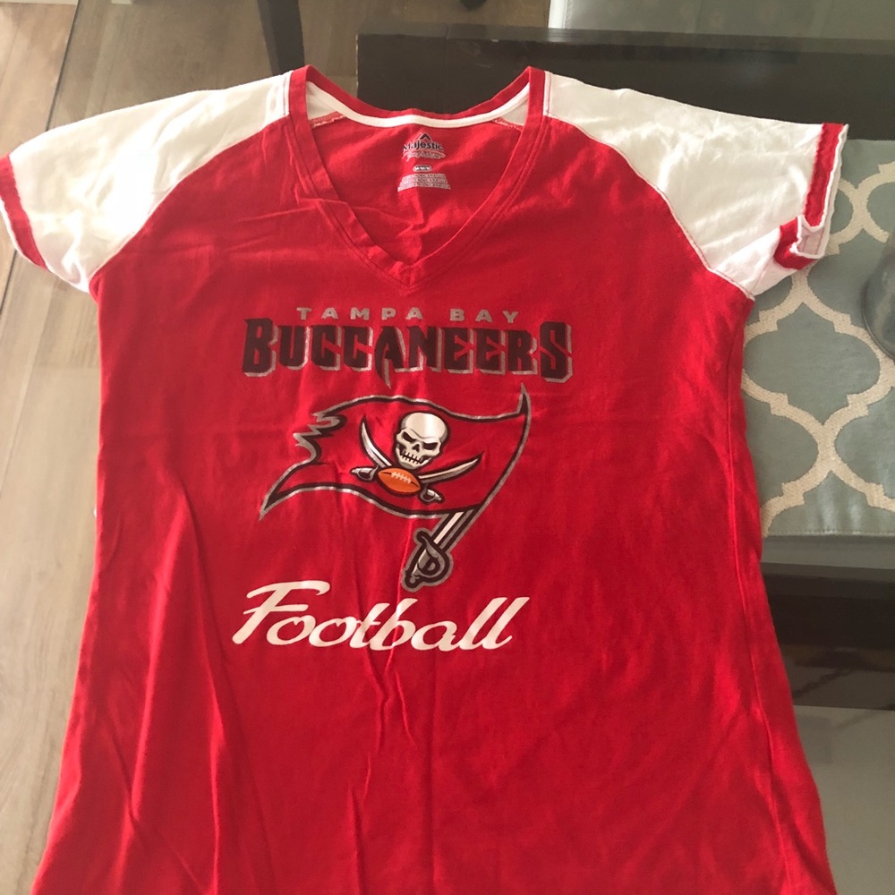 Buccaneers t shirt
